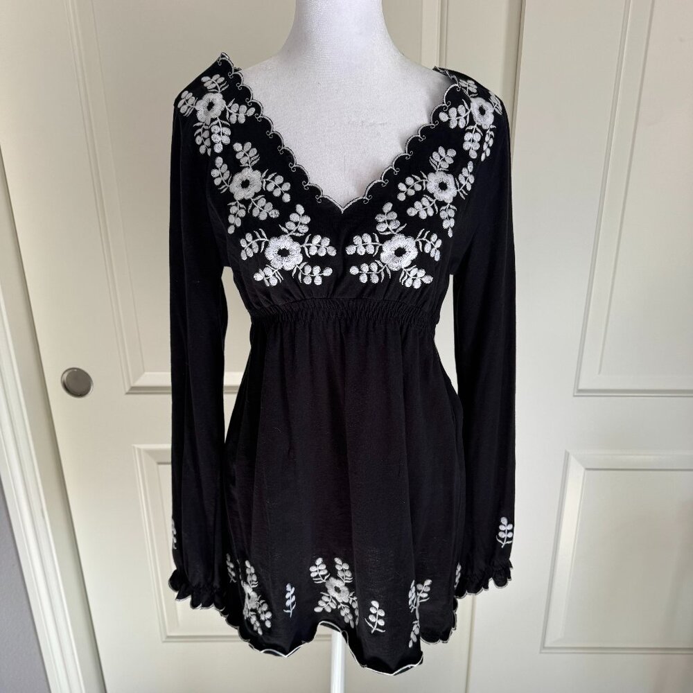 BCBGMAXAZRIA Black Long-sleeve Tunic Top, Size Medium